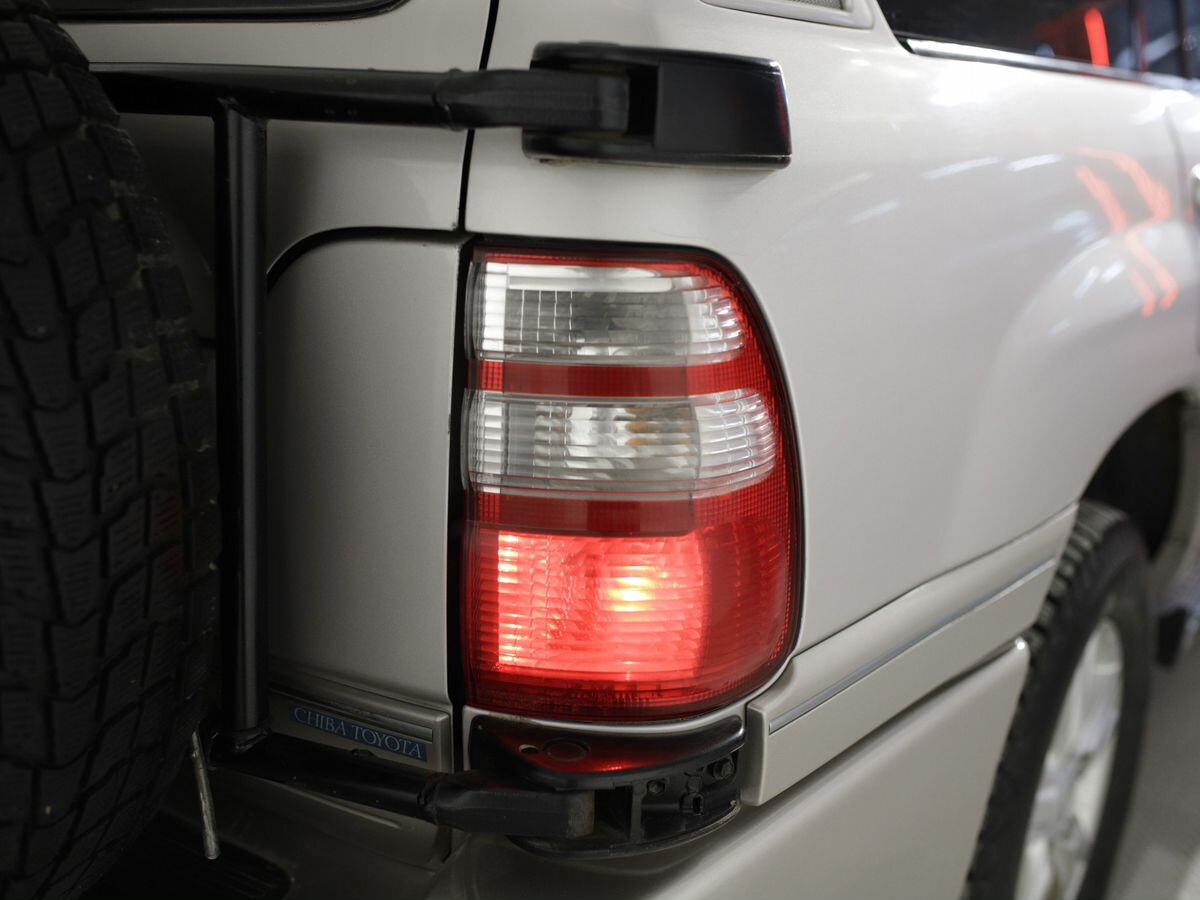 Toyota Land Cruiser 2003 - фото автомобиля
