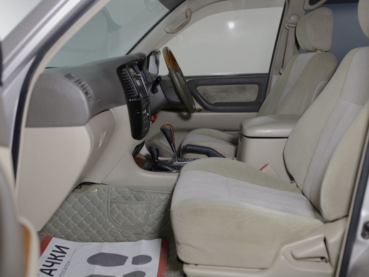 Toyota Land Cruiser 2003 - фото автомобиля