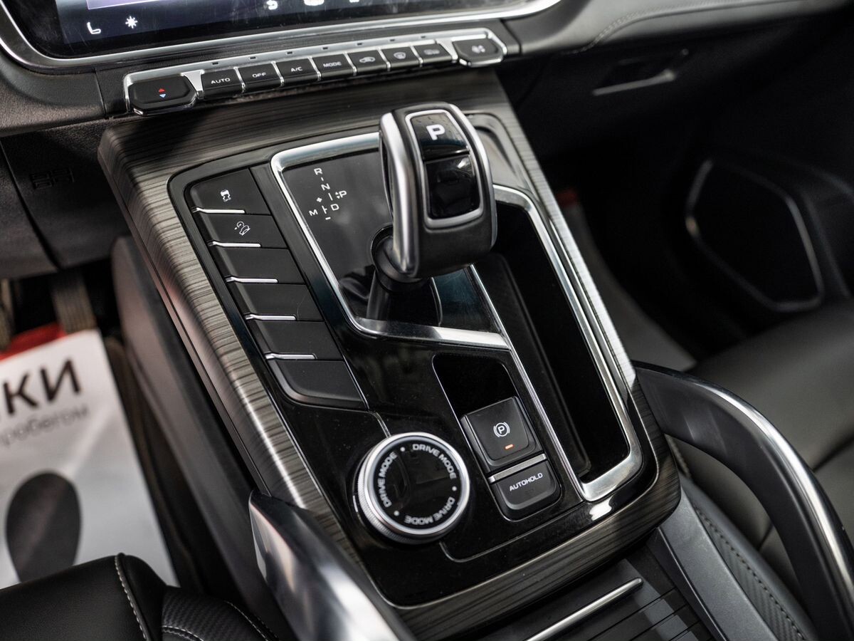 Geely Boyue Pro 2019 - фото автомобиля