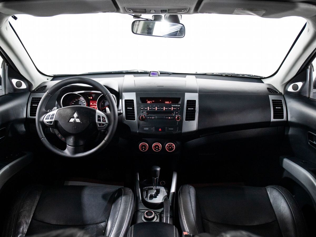 Mitsubishi Outlander 2008 - фото автомобиля