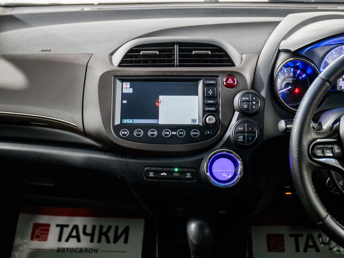 Honda Fit Shuttle 2011 - фото автомобиля
