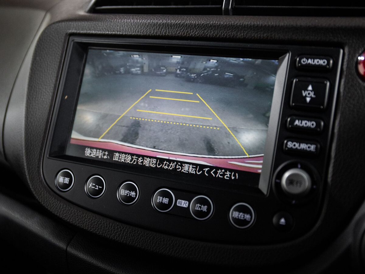 Honda Fit Shuttle 2011 - фото автомобиля