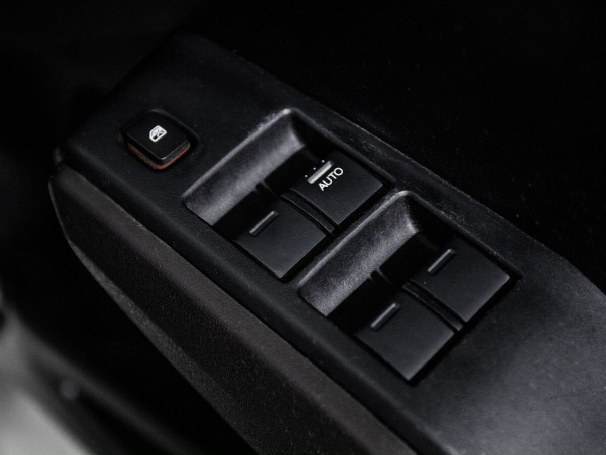 Honda Fit Shuttle 2011 - фото автомобиля