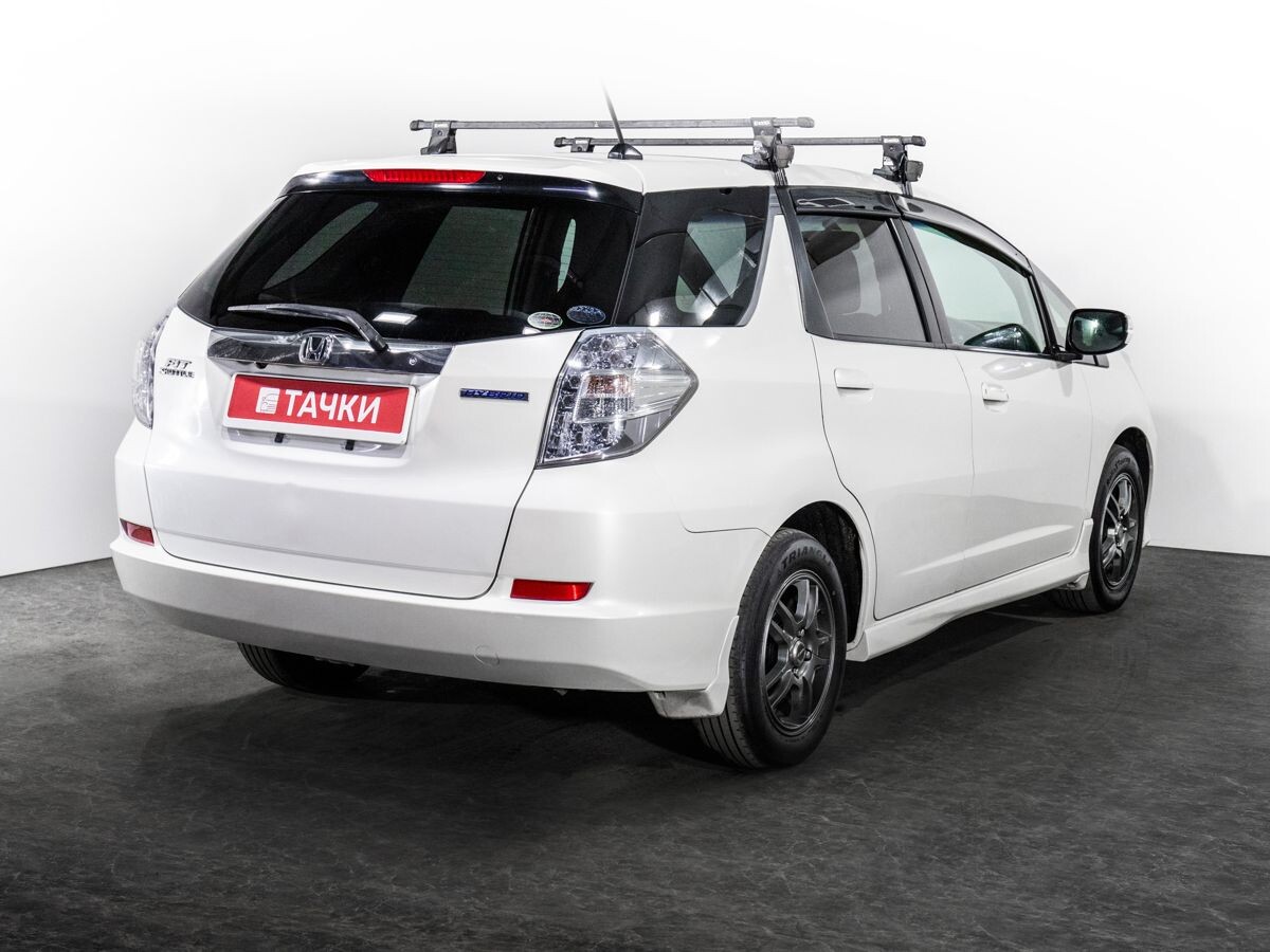 Honda Fit Shuttle 2011 - фото автомобиля