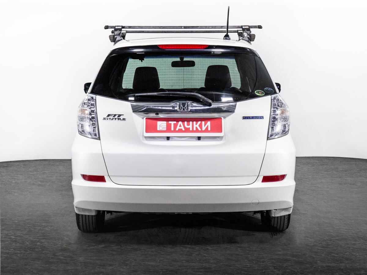 Honda Fit Shuttle 2011 - фото автомобиля