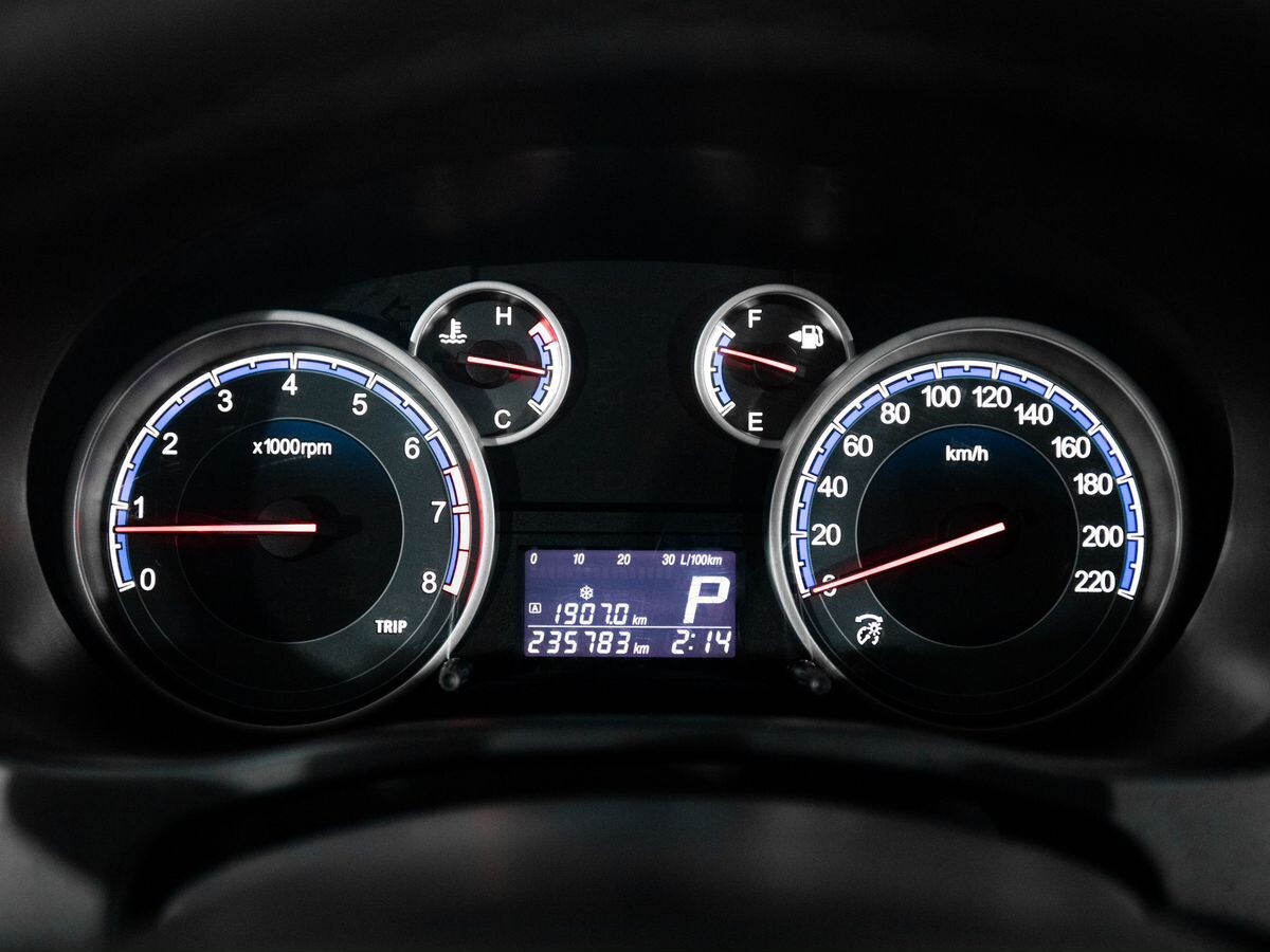 Suzuki SX4 2013 - фото автомобиля