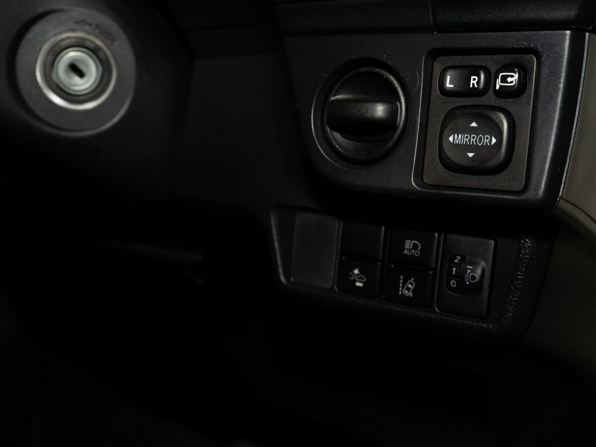 Toyota Corolla 2019 - фото автомобиля