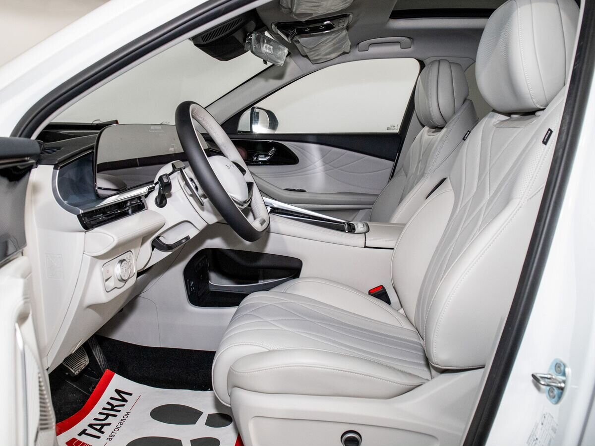 Exeed RX 2023 - фото автомобиля