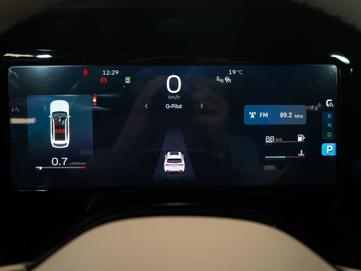 Geely Monjaro 2023 - фото автомобиля