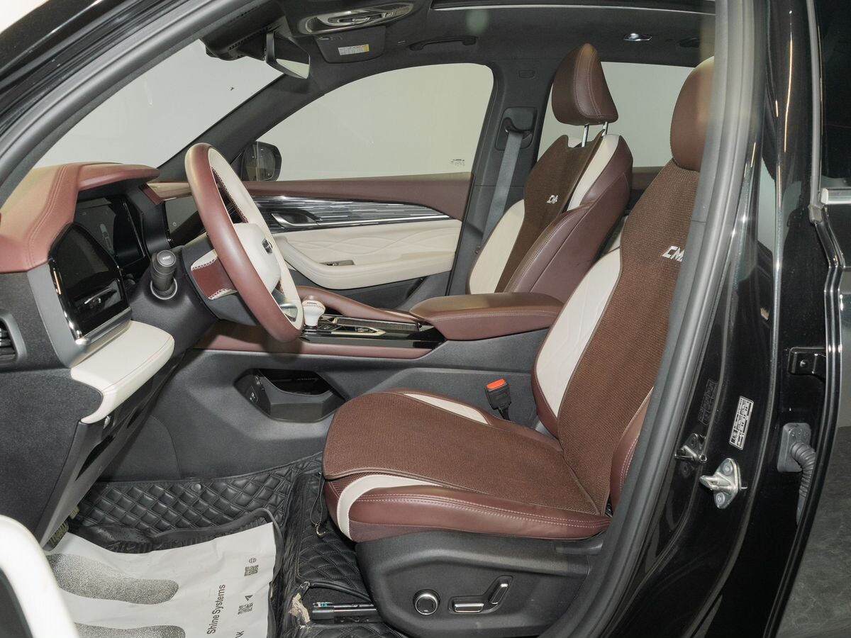 Geely Monjaro 2023 - фото автомобиля