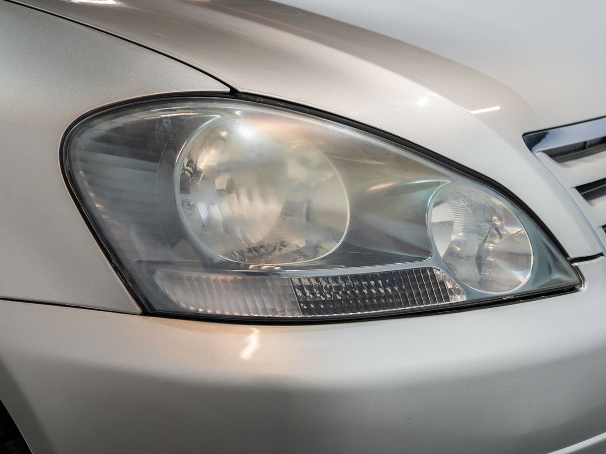 Toyota Ipsum 2002 - фото автомобиля