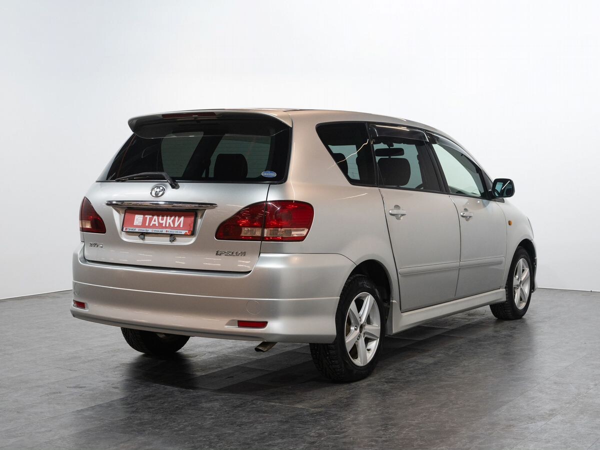 Toyota Ipsum 2002 - фото автомобиля