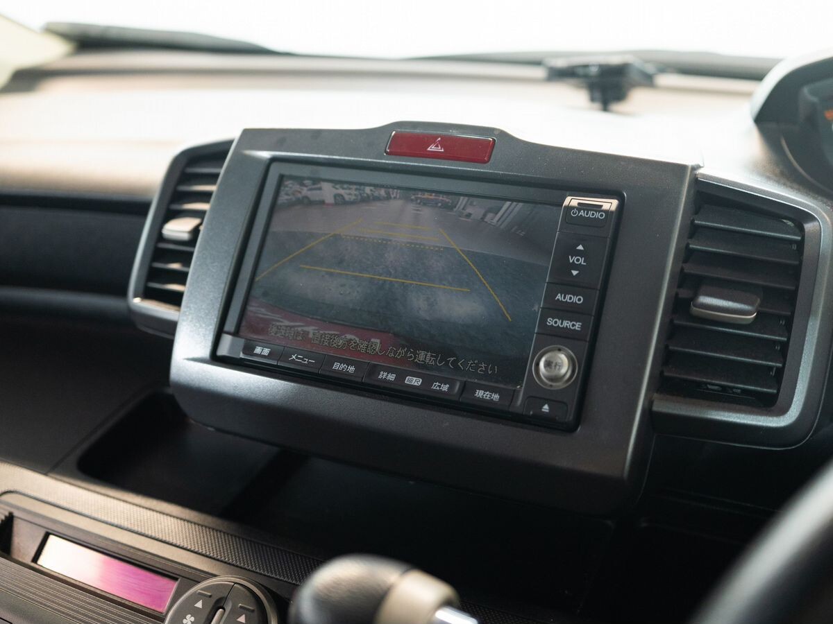 Honda Freed 2009 - фото автомобиля