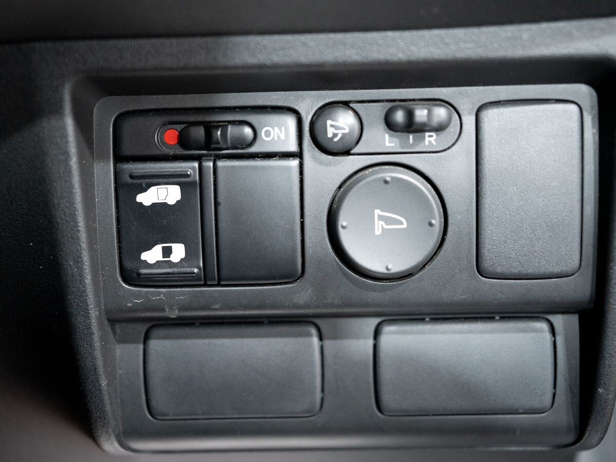 Honda Freed 2009 - фото автомобиля