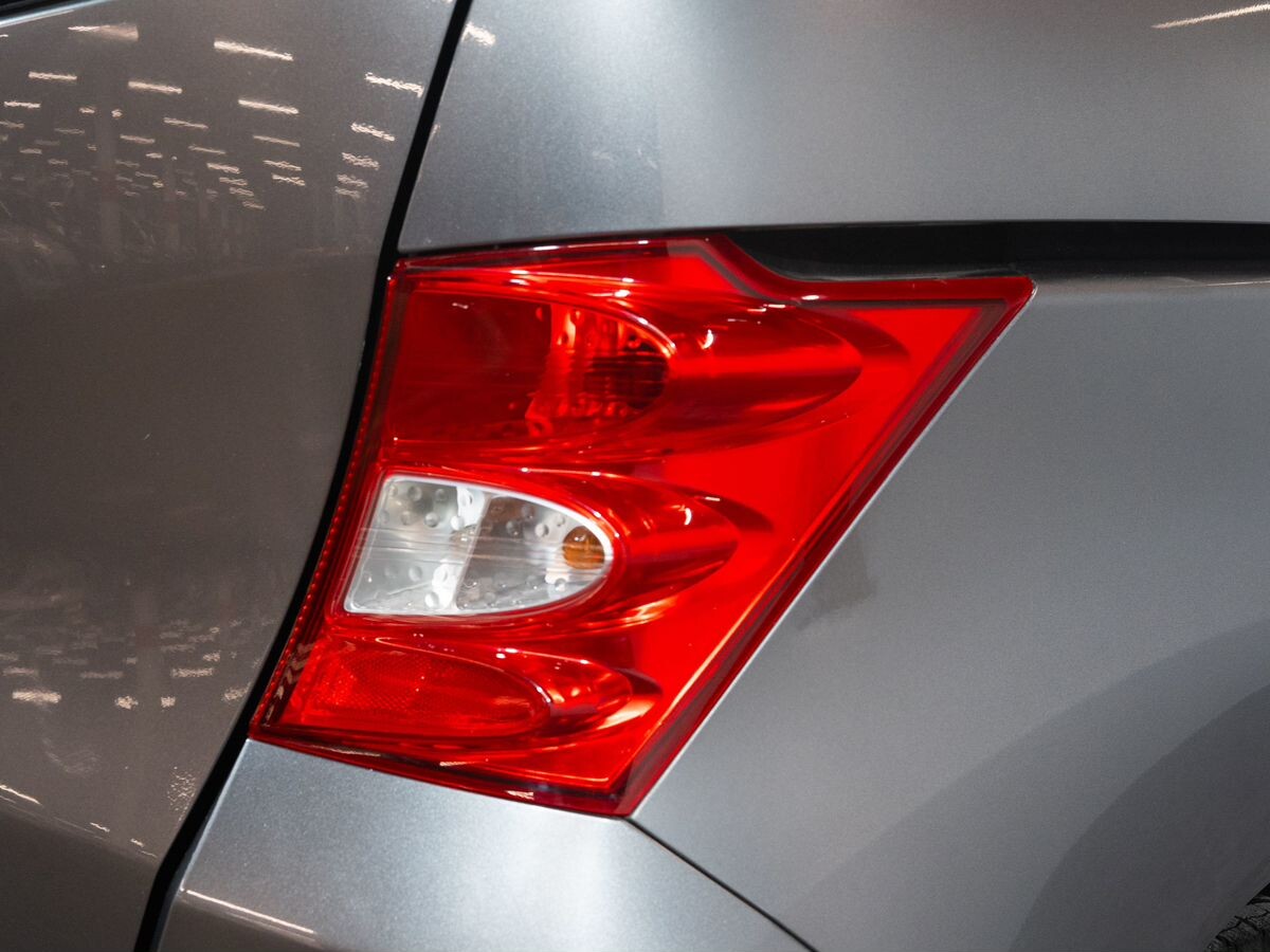 Honda Freed 2009 - фото автомобиля