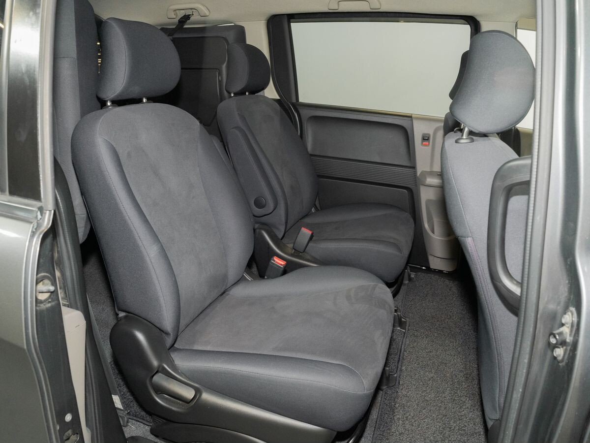 Honda Freed 2009 - фото автомобиля