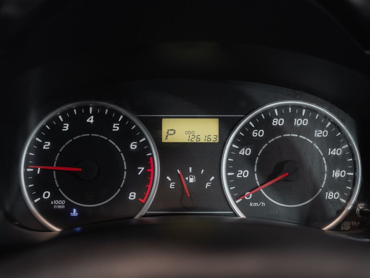 Toyota Wish 2010 - фото автомобиля