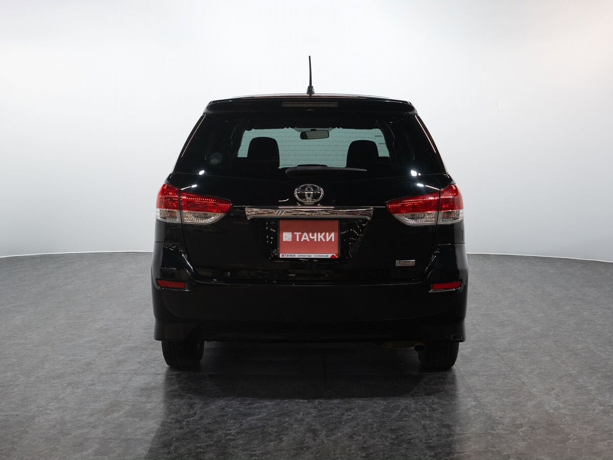 Toyota Wish 2010 - фото автомобиля