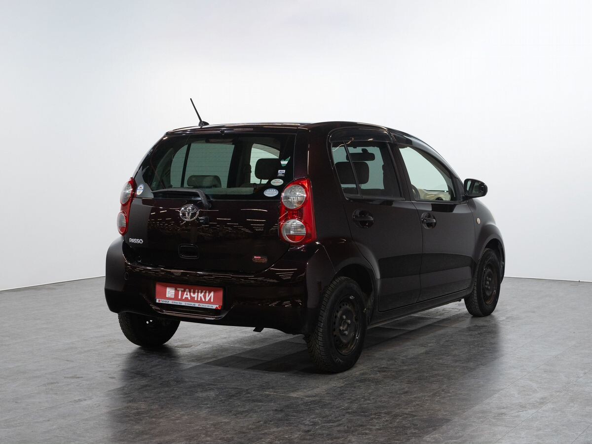 Toyota Passo 2011 - фото автомобиля
