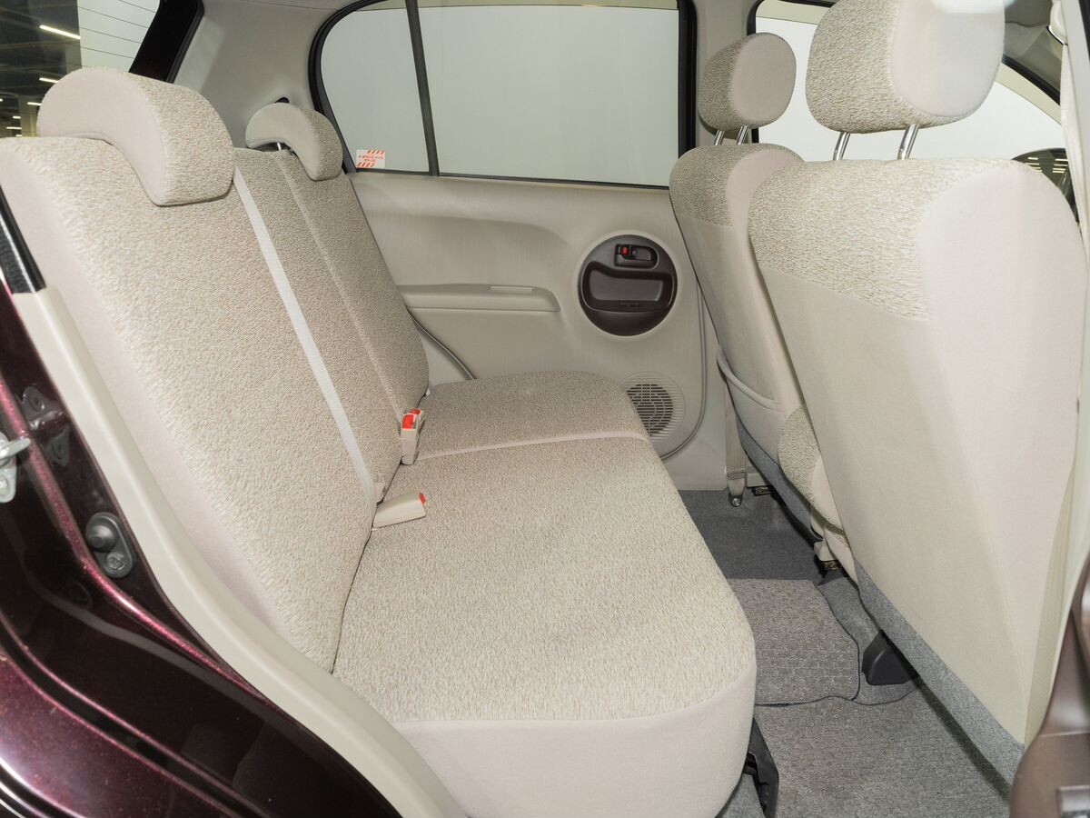 Toyota Passo 2011 - фото автомобиля