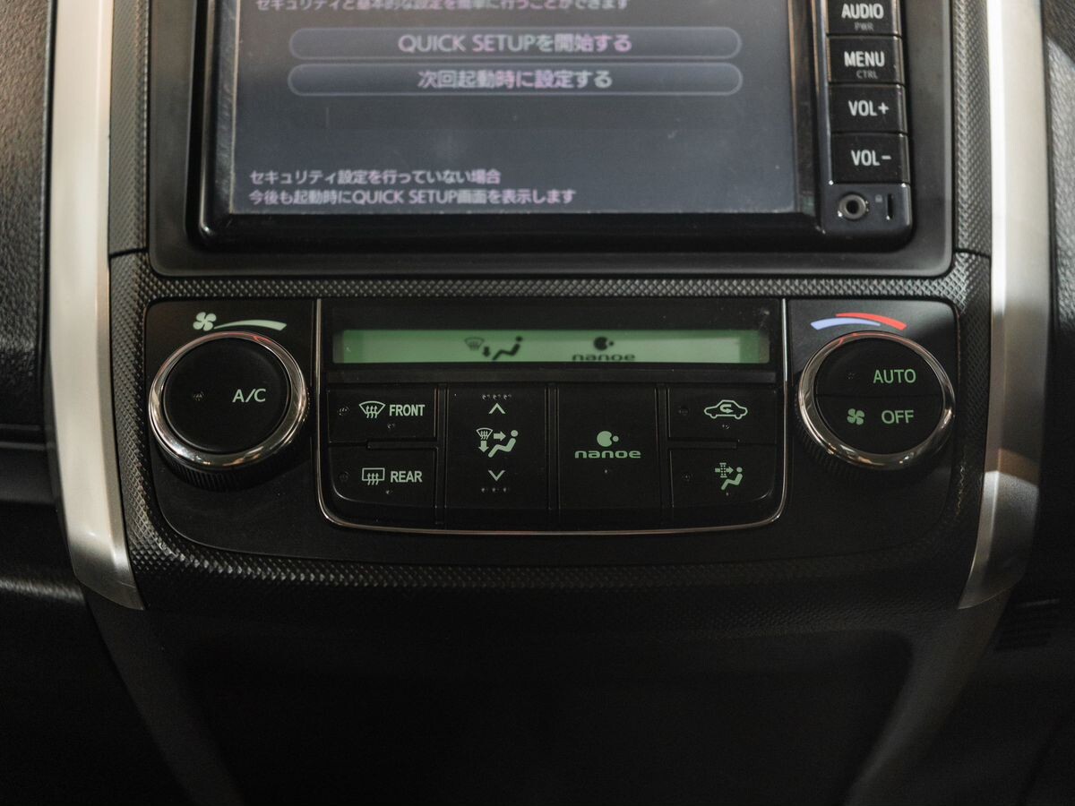 Toyota Corolla 2017 - фото автомобиля