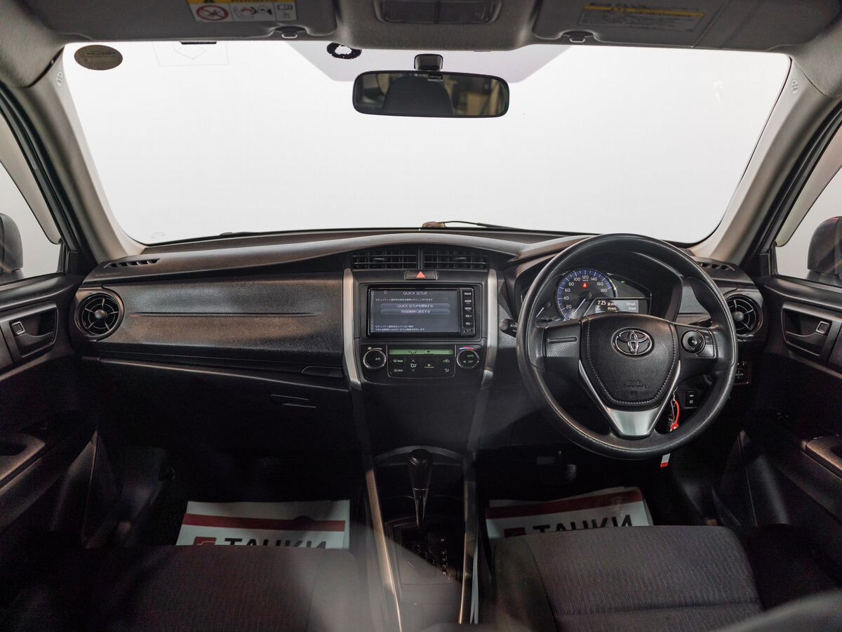 Toyota Corolla 2017 - фото автомобиля