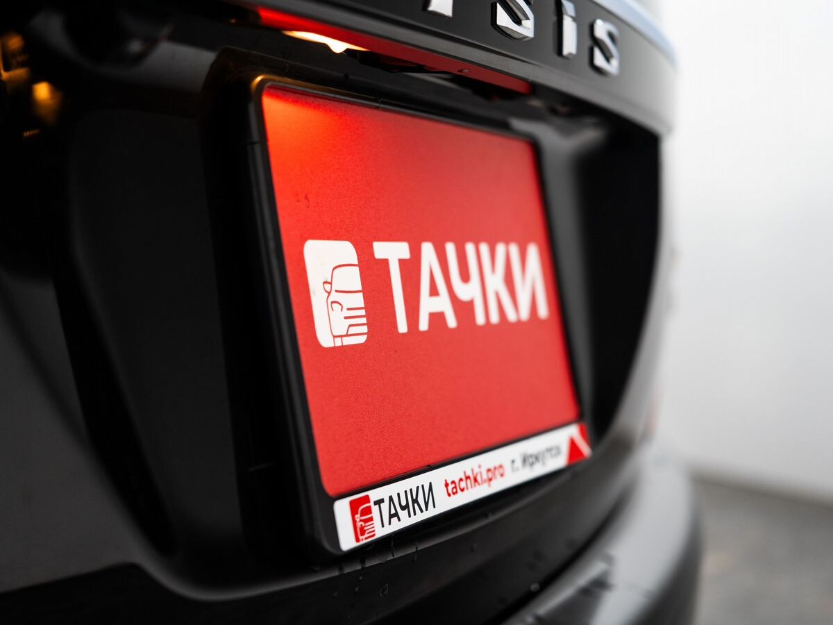 Toyota ISis 2010 - фото автомобиля