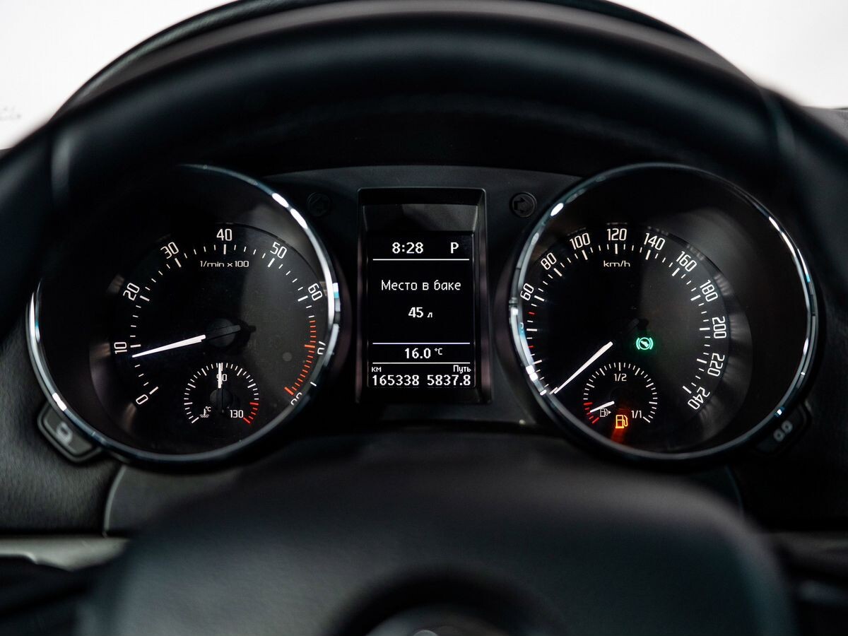 Skoda Yeti 2014 - фото автомобиля