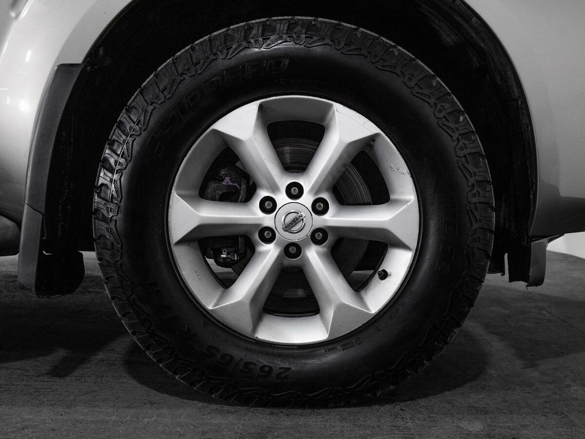 Nissan Pathfinder 2011 - фото автомобиля