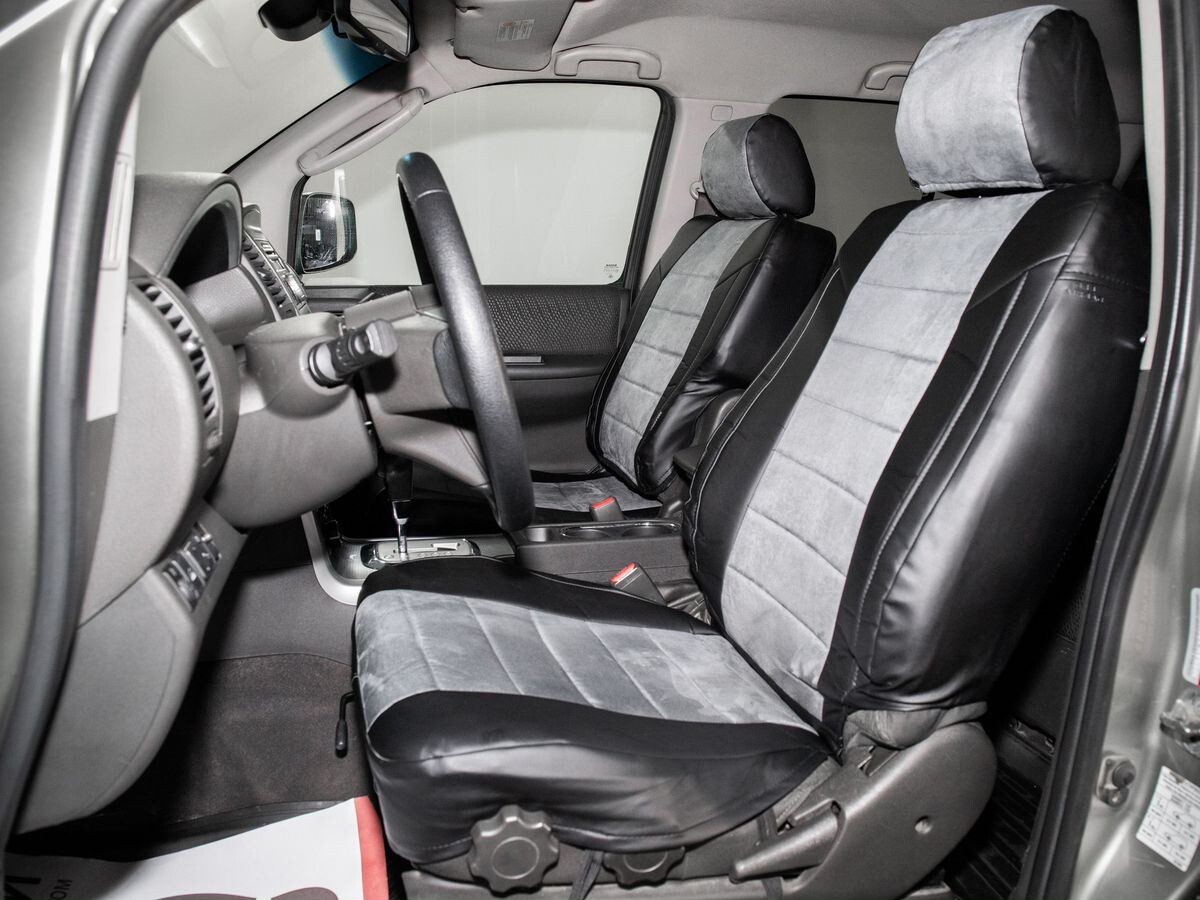 Nissan Pathfinder 2011 - фото автомобиля