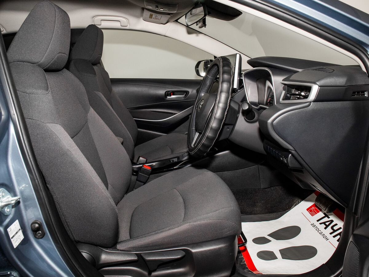 Toyota Corolla 2019 - фото автомобиля