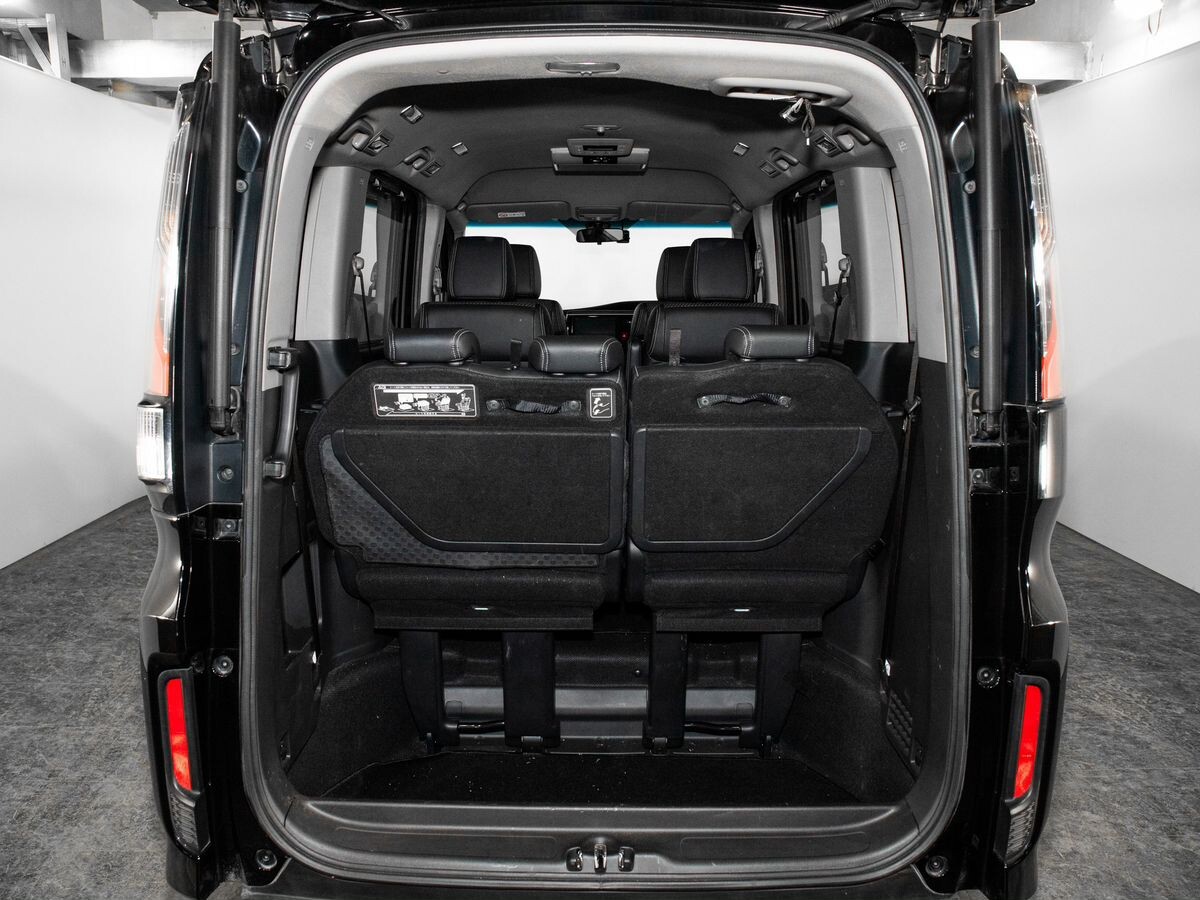 Honda Stepwgn 2016 - фото автомобиля