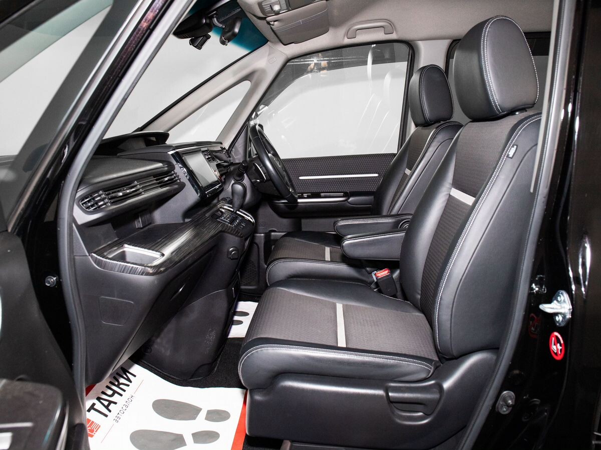 Honda Stepwgn 2016 - фото автомобиля