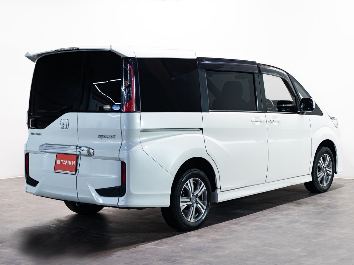Honda Stepwgn 2019 - фото автомобиля