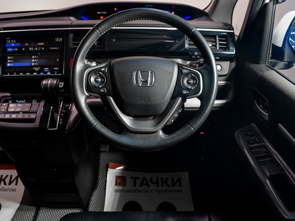 Honda Stepwgn 2019 - фото автомобиля