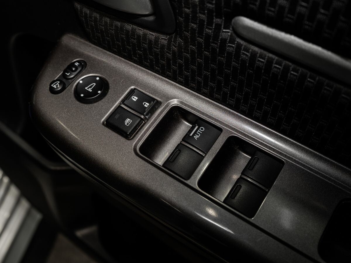 Honda Stepwgn 2019 - фото автомобиля