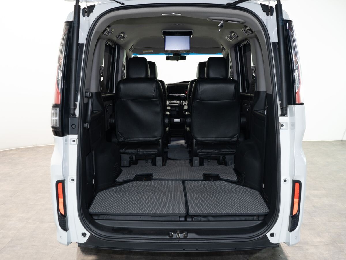 Honda Stepwgn 2019 - фото автомобиля