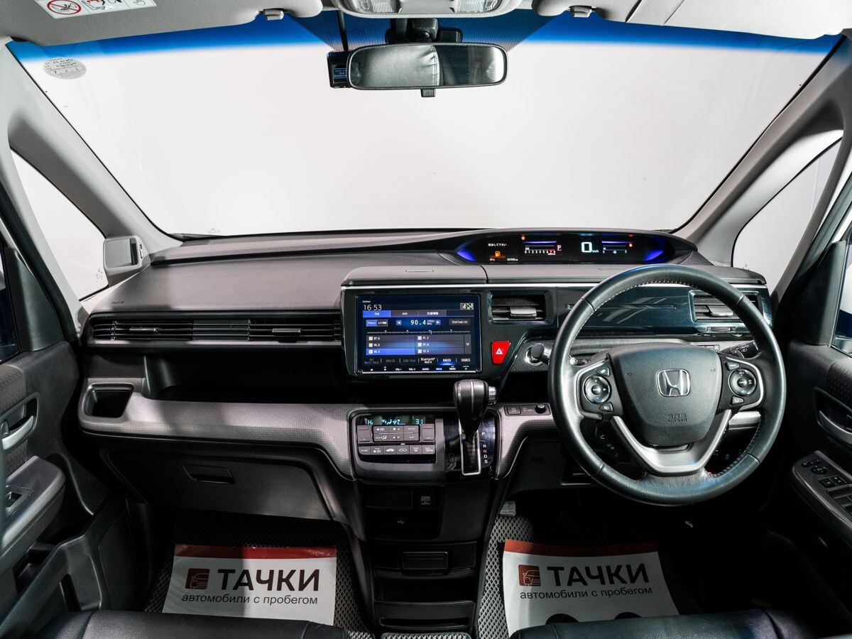 Honda Stepwgn 2019 - фото автомобиля