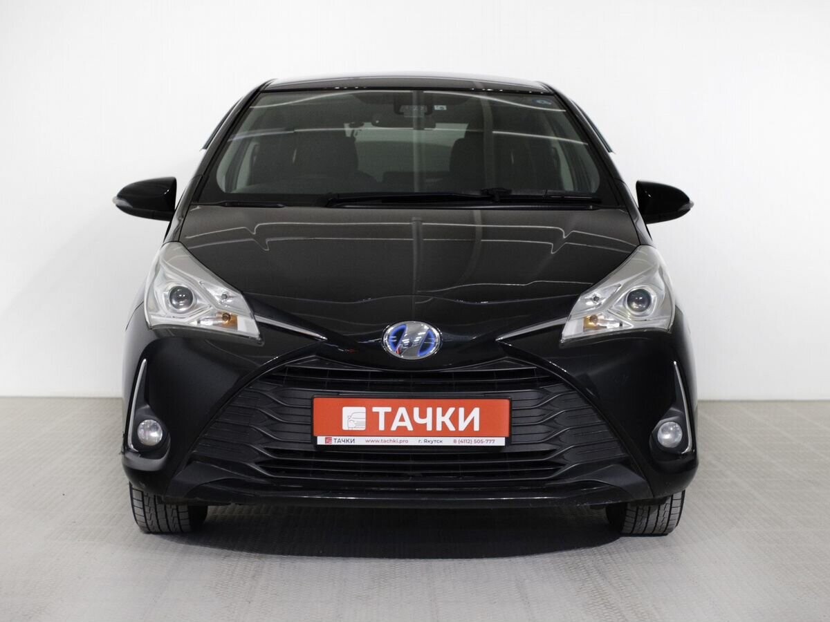 Toyota Vitz 2017 - фото автомобиля