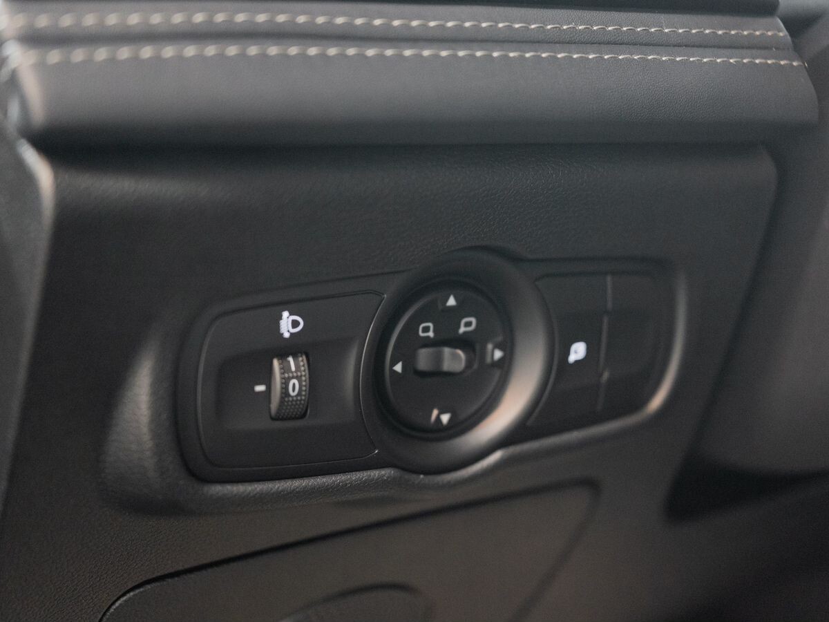 Omoda S5 2023 - фото автомобиля