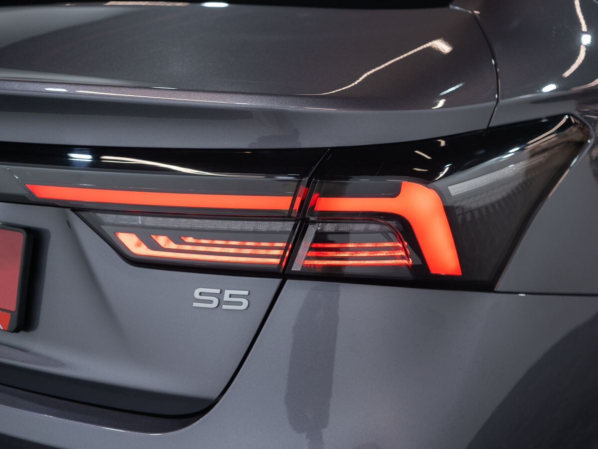 Omoda S5 2023 - фото автомобиля