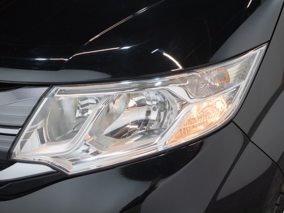 Honda Stepwgn 2015 - фото автомобиля