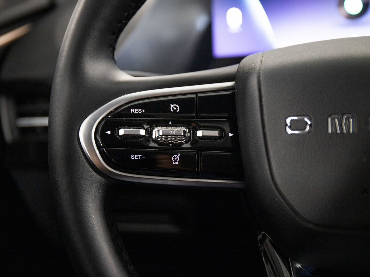 Omoda C5 2024 - фото автомобиля