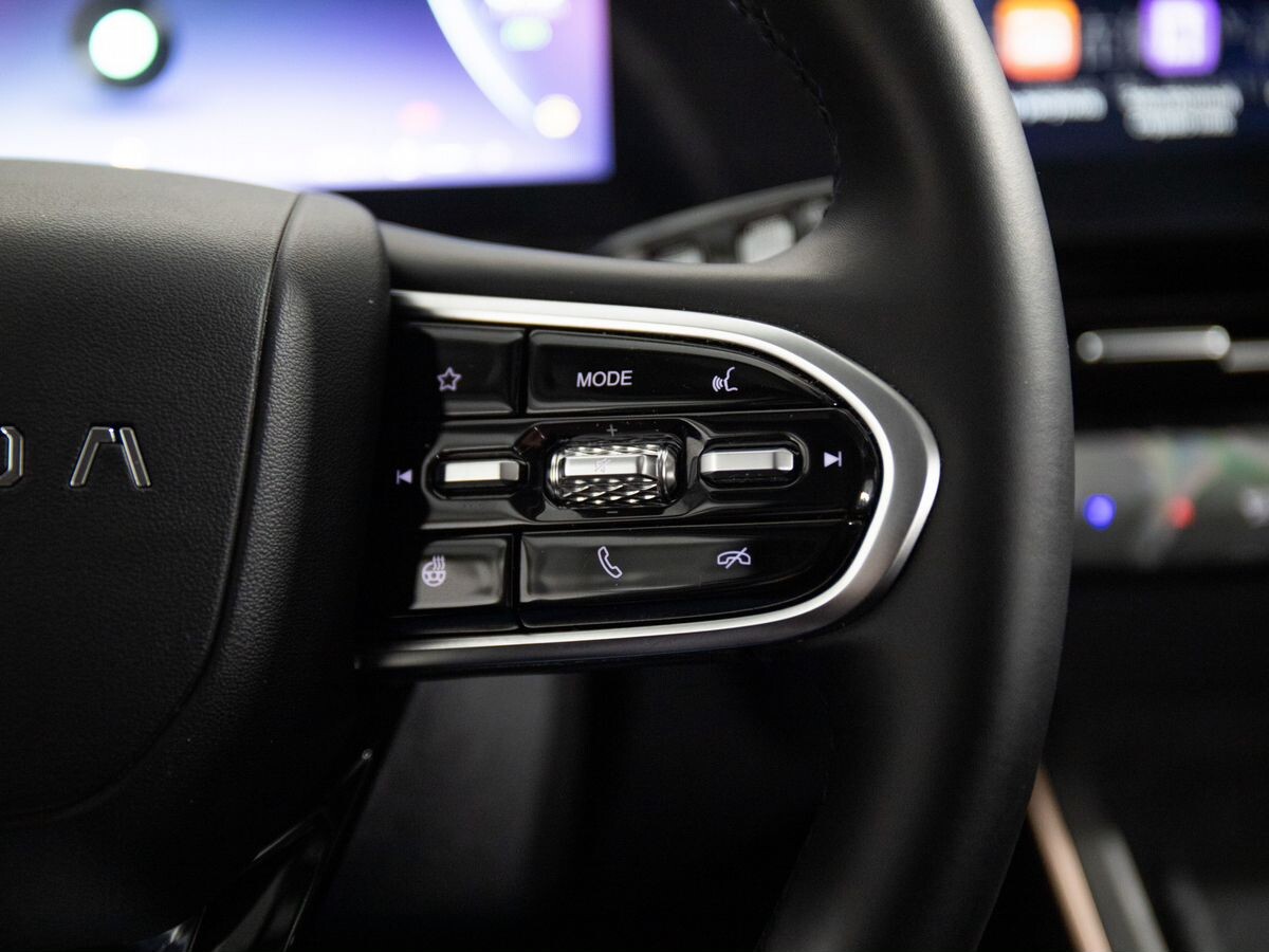 Omoda C5 2024 - фото автомобиля