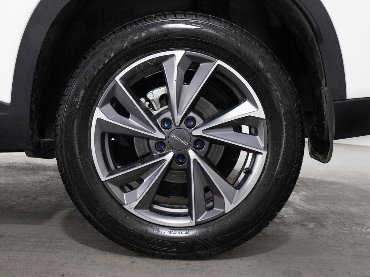 Omoda C5 2024 - фото автомобиля