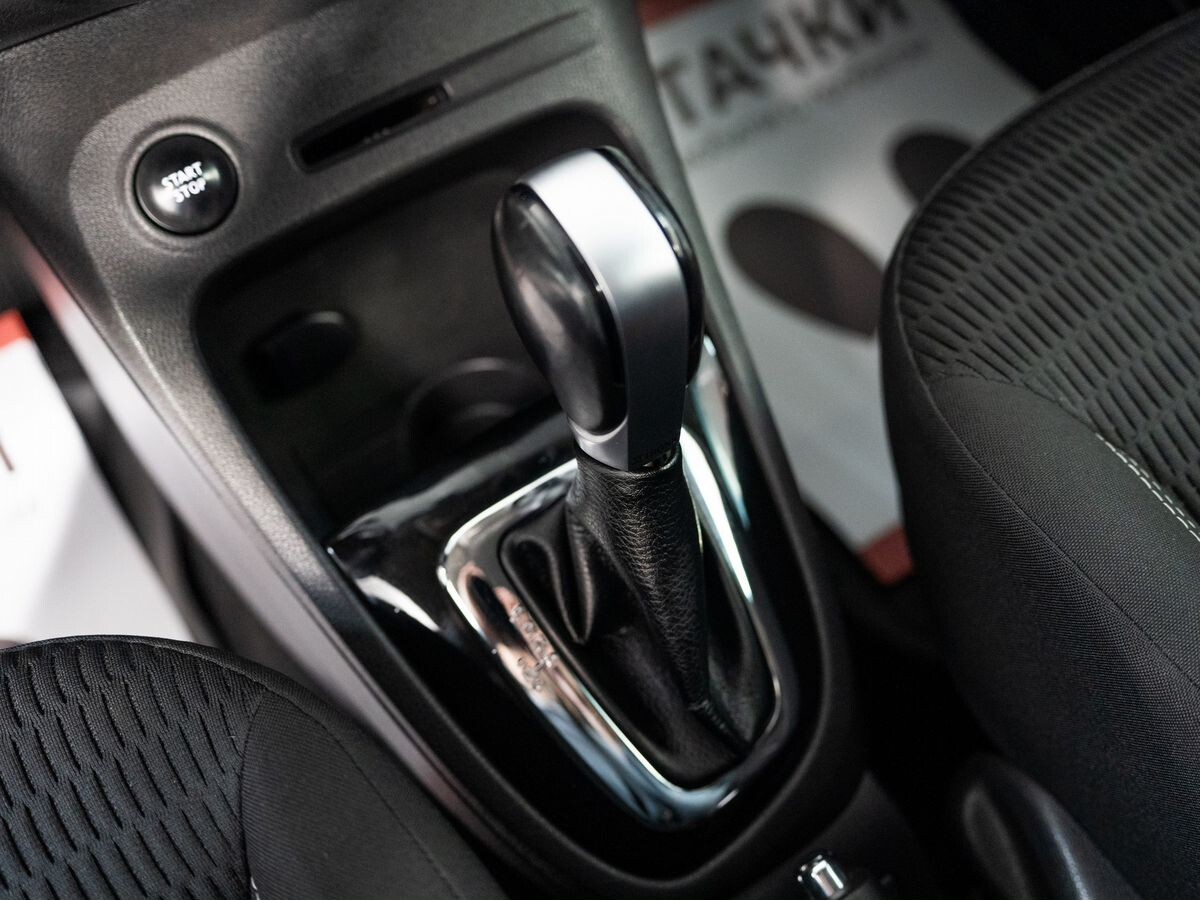 Renault Kaptur 2017 - фото автомобиля