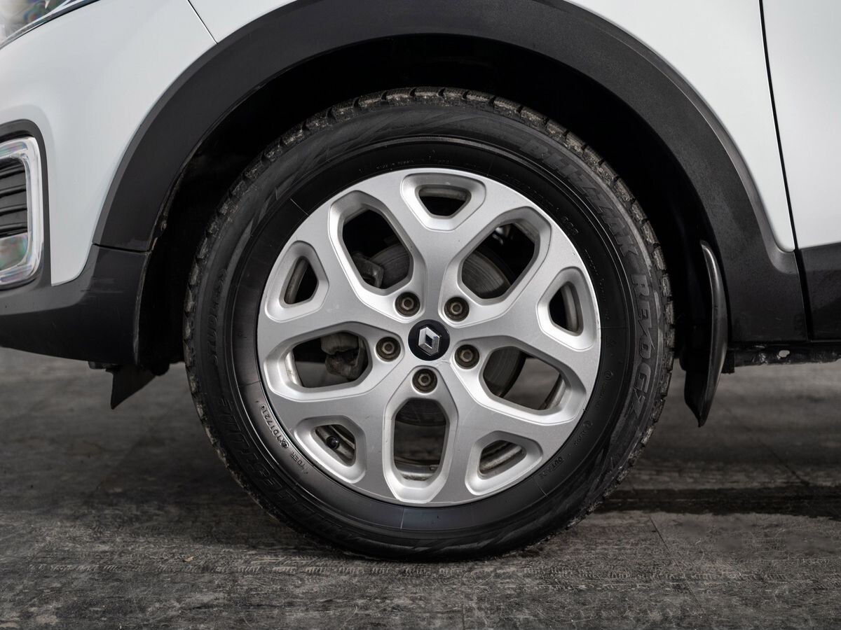 Renault Kaptur 2017 - фото автомобиля