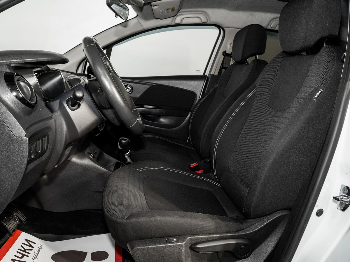 Renault Kaptur 2017 - фото автомобиля