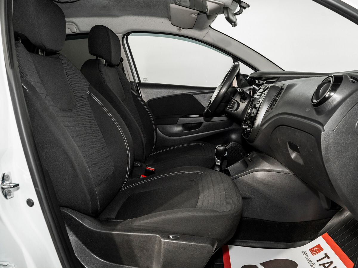 Renault Kaptur 2017 - фото автомобиля