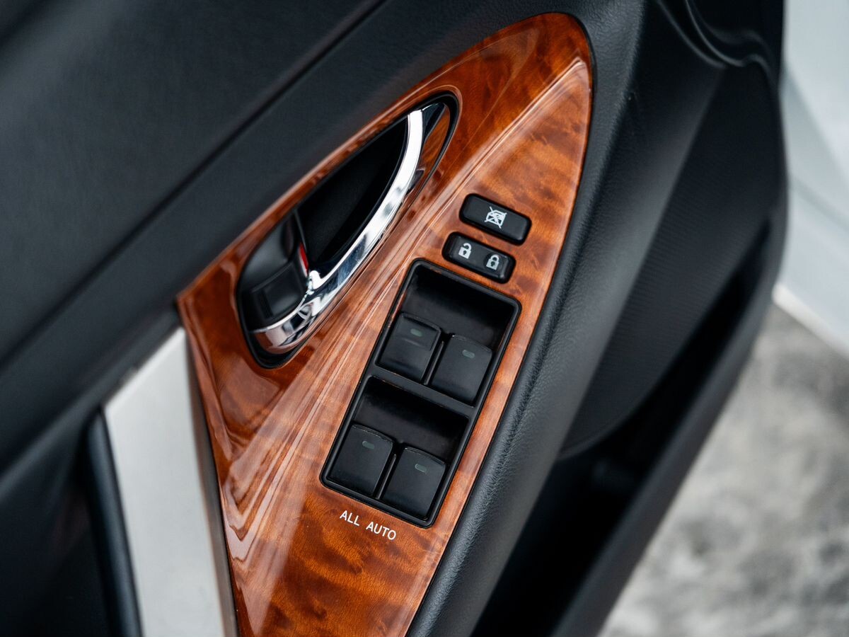 Toyota Camry 2011 - фото автомобиля